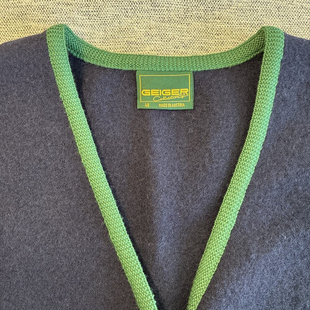 VTG Geiger Women's Sz48 Pure New Wool Sweater Vest Farmers Mushrooms Embroidered - Picture 4 of 16
